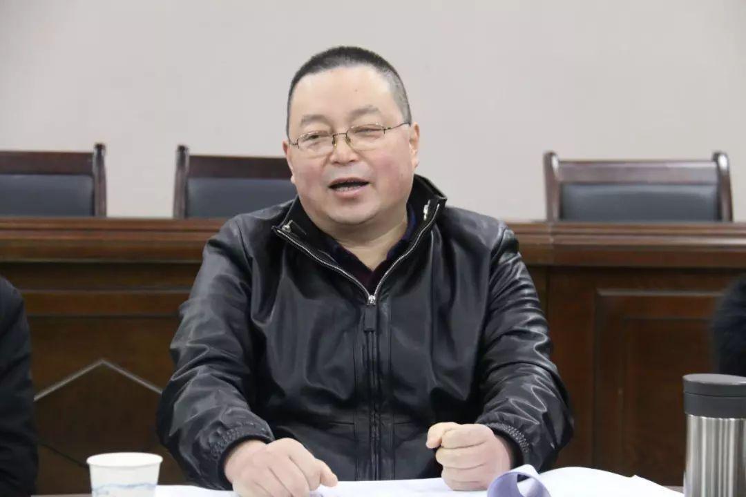 日日斗鸡都市里,赢得宝刀重刻字代表什么生肖详细解答、解释与落实、构建解答解释落实